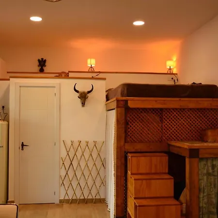 Villa Sitges El Ranch: Beachside Oasis With Pool, Jacuzzi, And Garden *